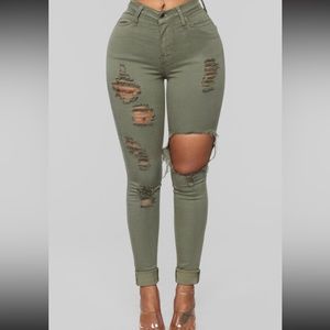 Fashion nova jeans size 11